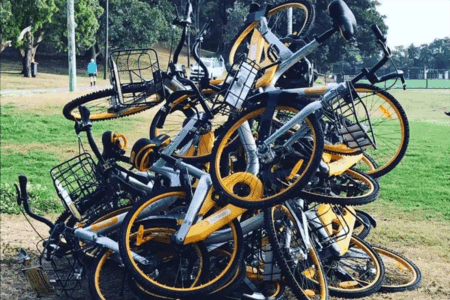 ‘They’re back’: Thousands of share bikes arrive in Sydney