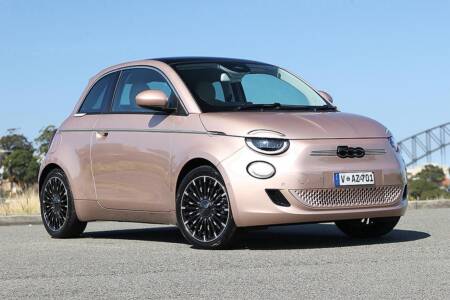 Fiat 500e La Prima hatch – so much fun but so much cost